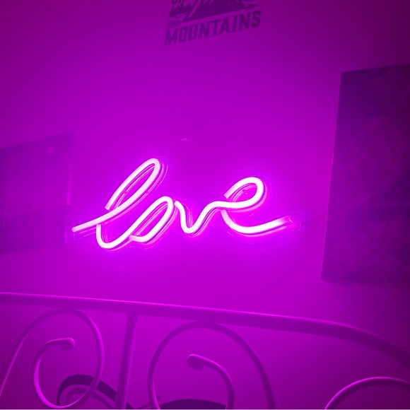 Love LED neon sign - Picture 2 of 5